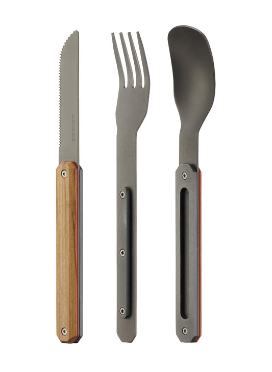 nachhaltiges campingbesteck set aus olivenholz und titan